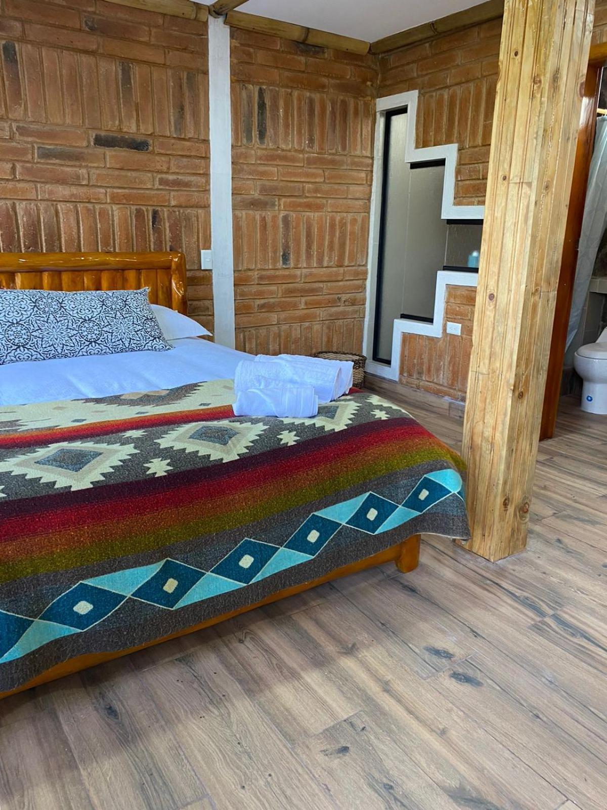 Watzara Wasi Cottage Familiar Camprestre Y Lofts En Cotacachi Zewnętrze zdjęcie