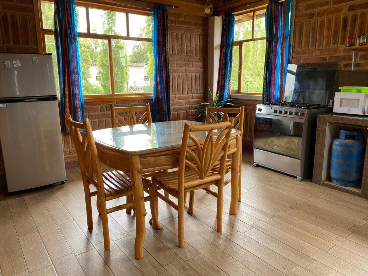 Watzara Wasi Cottage Familiar Camprestre Y Lofts En Cotacachi Zewnętrze zdjęcie