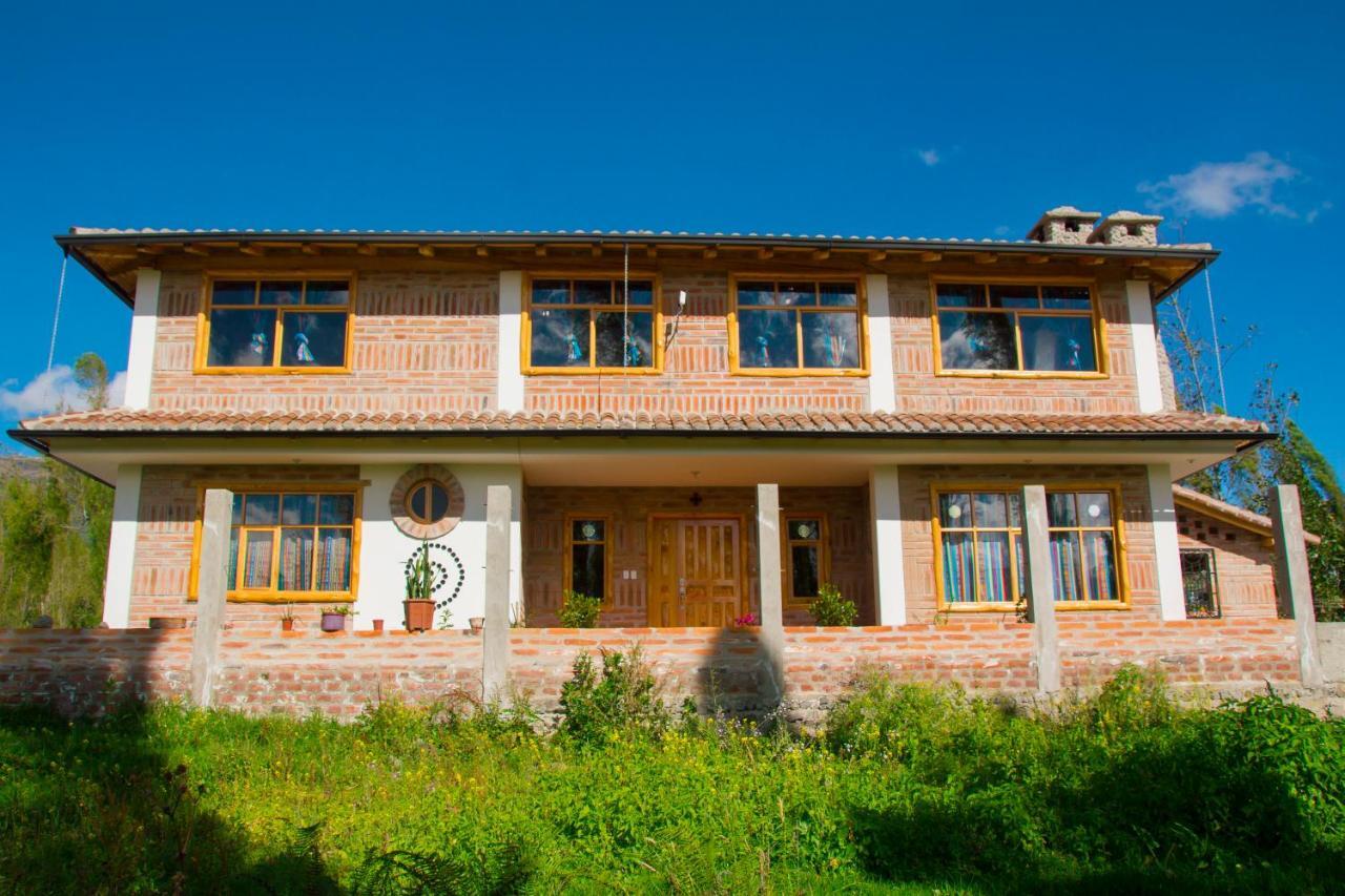 Watzara Wasi Cottage Familiar Camprestre Y Lofts En Cotacachi Zewnętrze zdjęcie